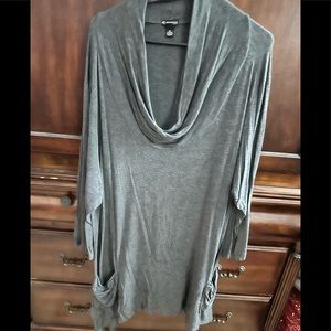 Cowl neck tunic with pocket GUC
